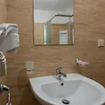 Ariana Hotel