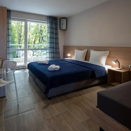 Ariana Hotel 3*