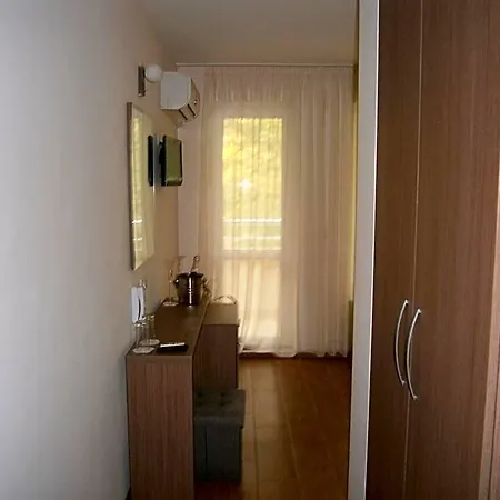 Ariana Otel