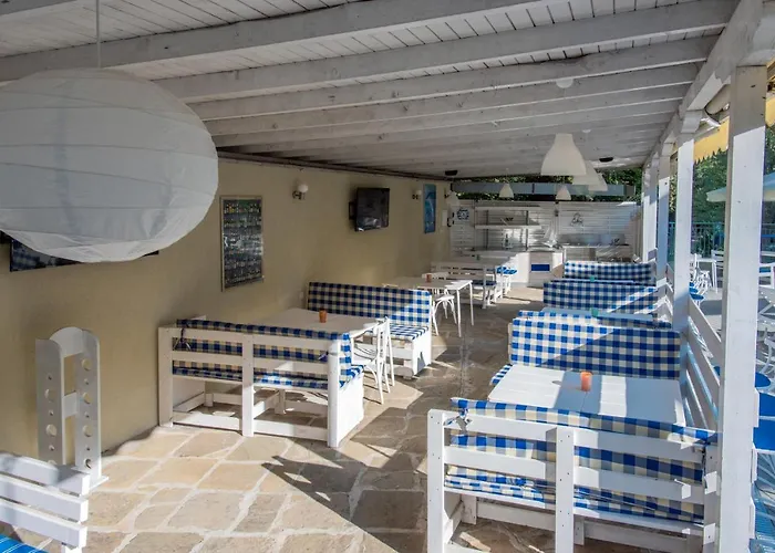 Ariana 3* Китен