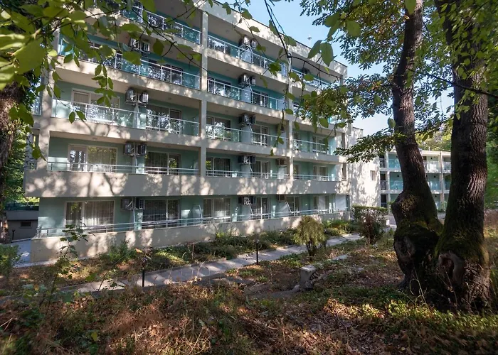 Хотел Ariana Китен