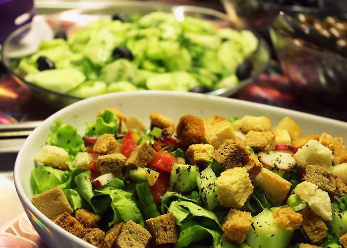 Хотел Ariana Китен